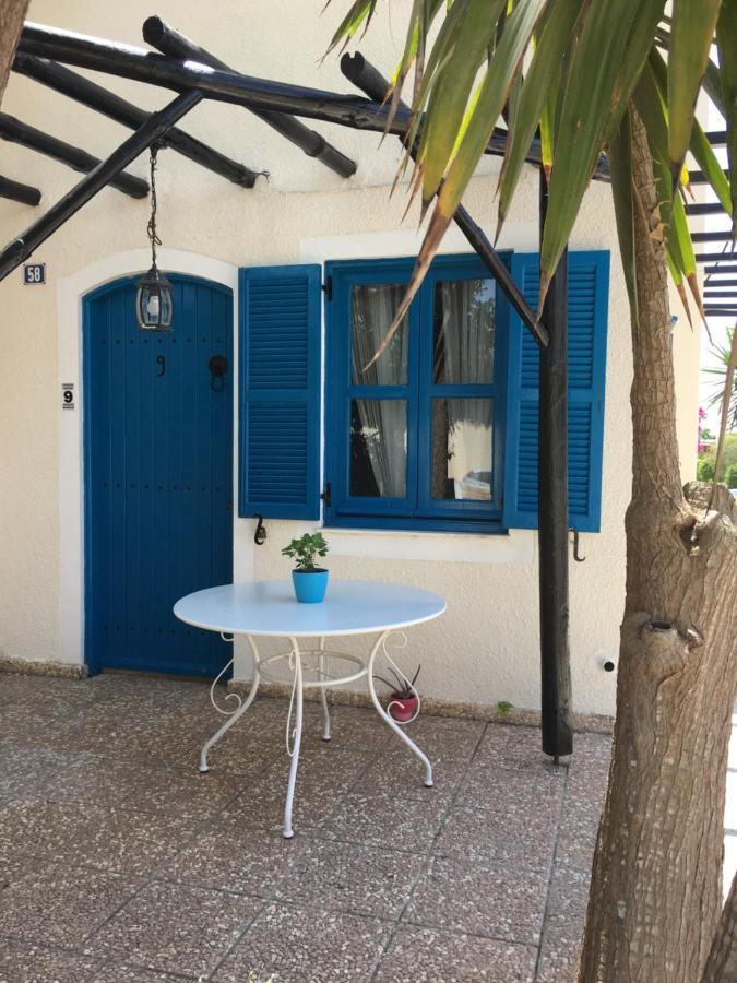 Light & Blue Ayios Elias Private Bungalows 프로타라스 외부 사진